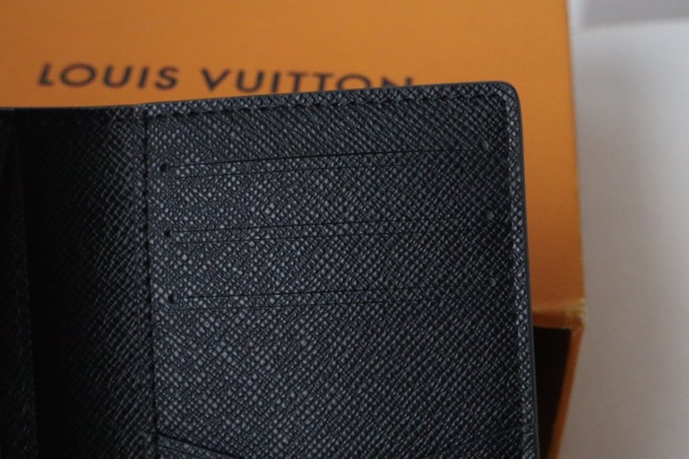 即発送！  ルイヴィトンカードケースコピー 4色  Louis Vuitton ルイヴィトン財布M83498