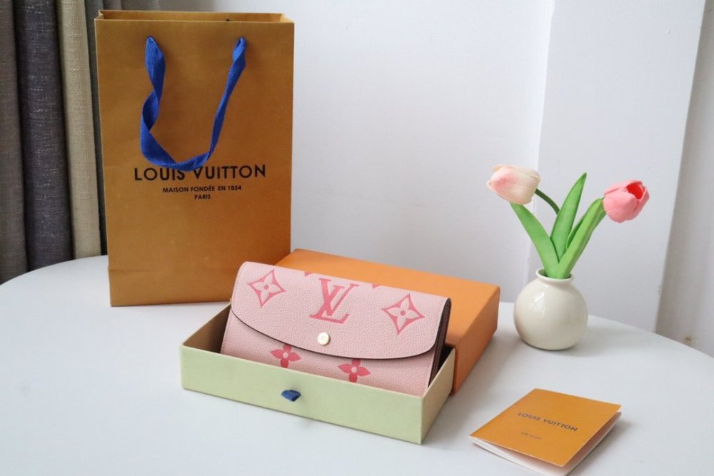 高品質  一目惚れ★  三折  ルイヴィトン長財布コピー  Louis Vuitton ルイヴィトン財布M60699