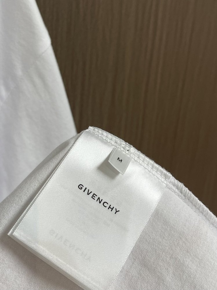 送料込   ジバンシィ服コピー 2色  男女兼用   GIVENCHY  ジバンシィ服0046
