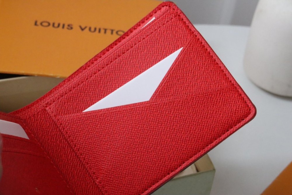 高品質  人気急上昇   ルイヴィトン折り財布コピー   Louis Vuitton ルイヴィトン財布M61695