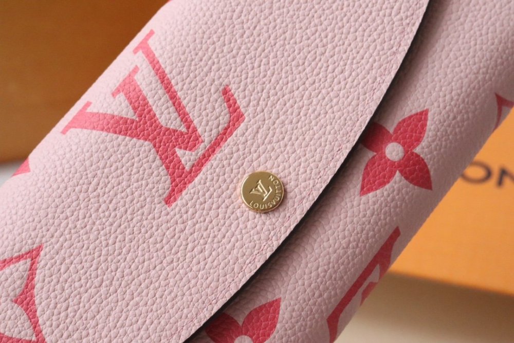 高品質  一目惚れ★  三折  ルイヴィトン長財布コピー  Louis Vuitton ルイヴィトン財布M60699
