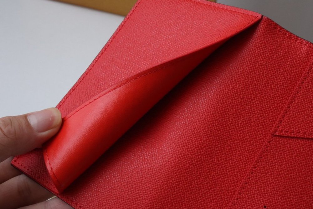 高品質 【すぐ届く】 ルイヴィトンカードケースコピー   Louis Vuitton ルイヴィトン財布M83519