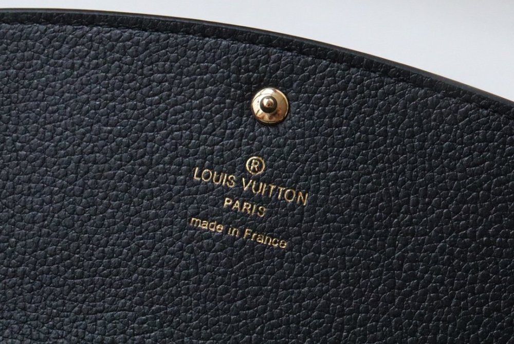 高品質  一目惚れ★  三折  ルイヴィトン長財布コピー  Louis Vuitton ルイヴィトン財布M60699