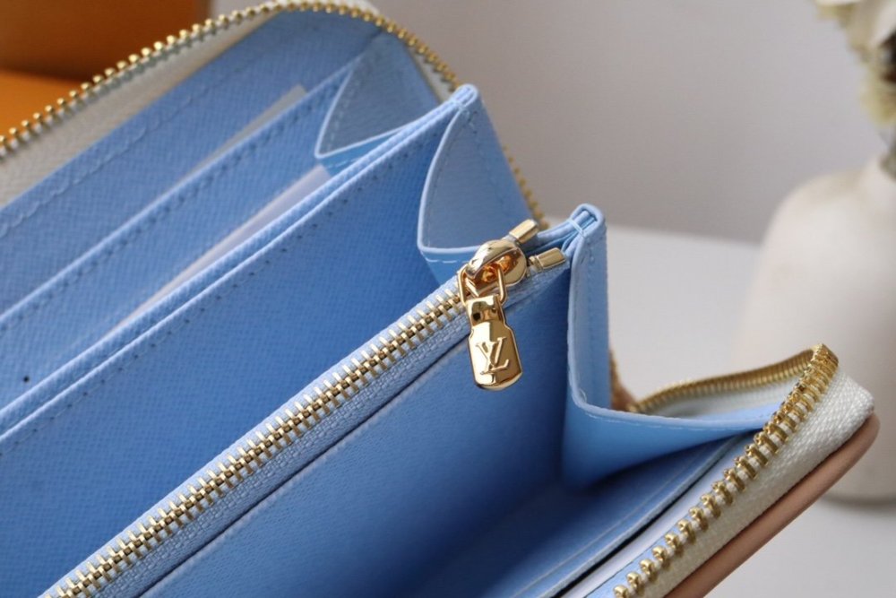 高品質  超話題! ルイヴィトン長財布コピー  Louis Vuitton ルイヴィトン財布M83456