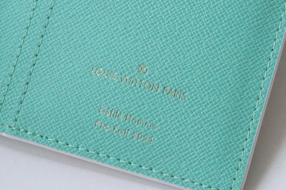 国内発送★ ルイヴィトン長財布コピー 2色  Louis Vuitton ルイヴィトン財布N40678