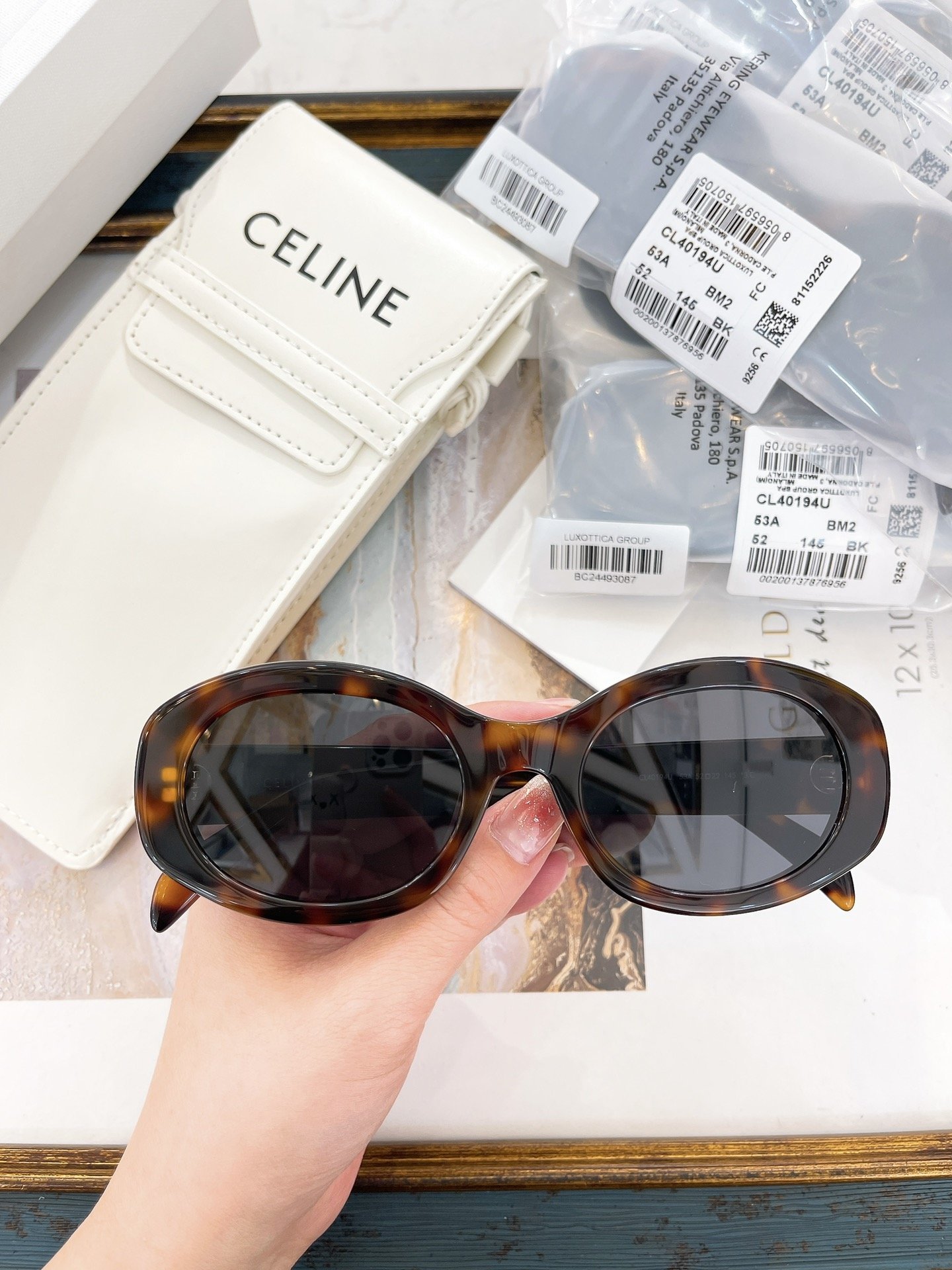 超希少！セリーヌサングラス コピー 3色  Celine  セリーヌ サングラス0002