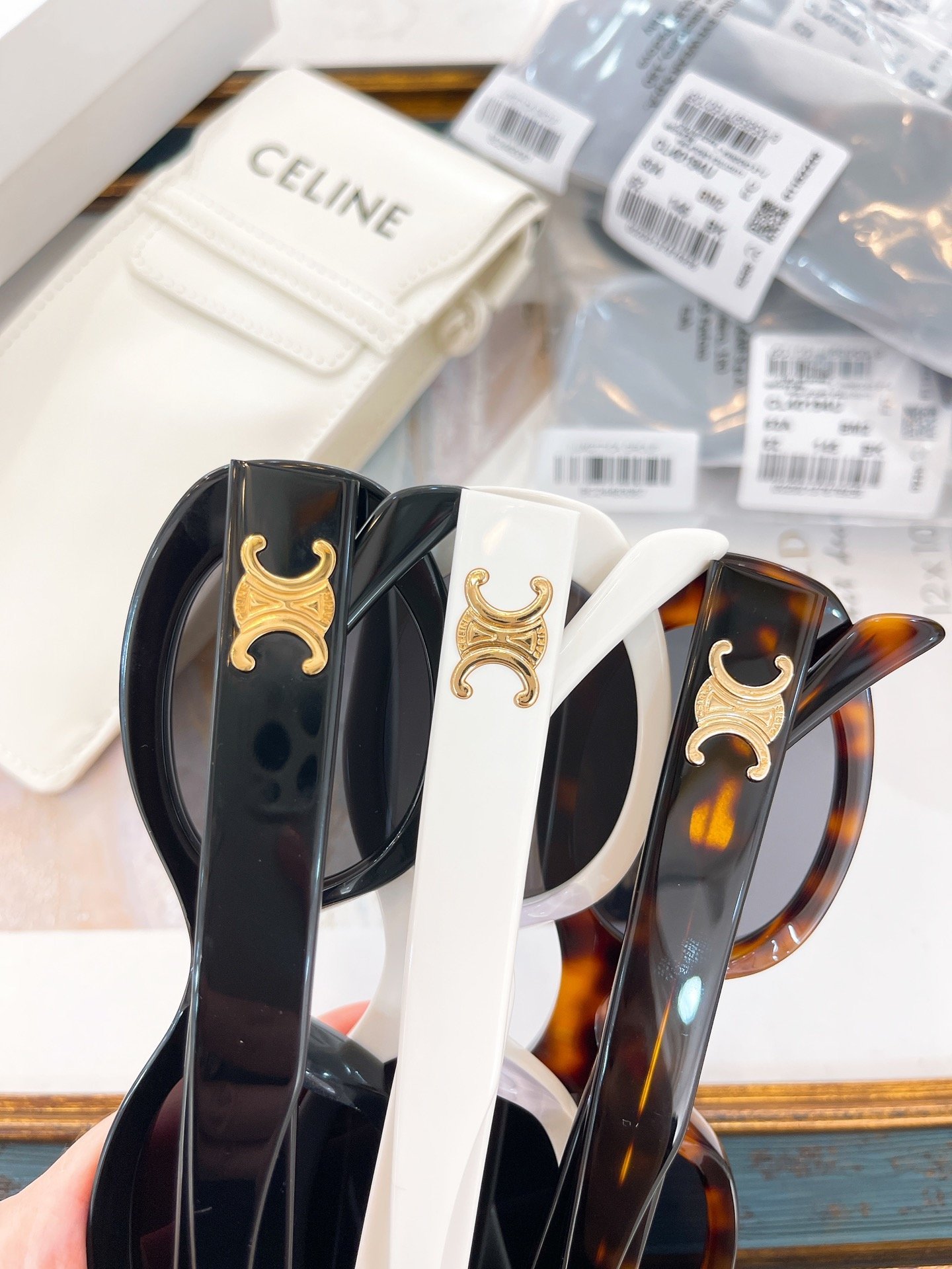 超希少！セリーヌサングラス コピー 3色  Celine  セリーヌ サングラス0002