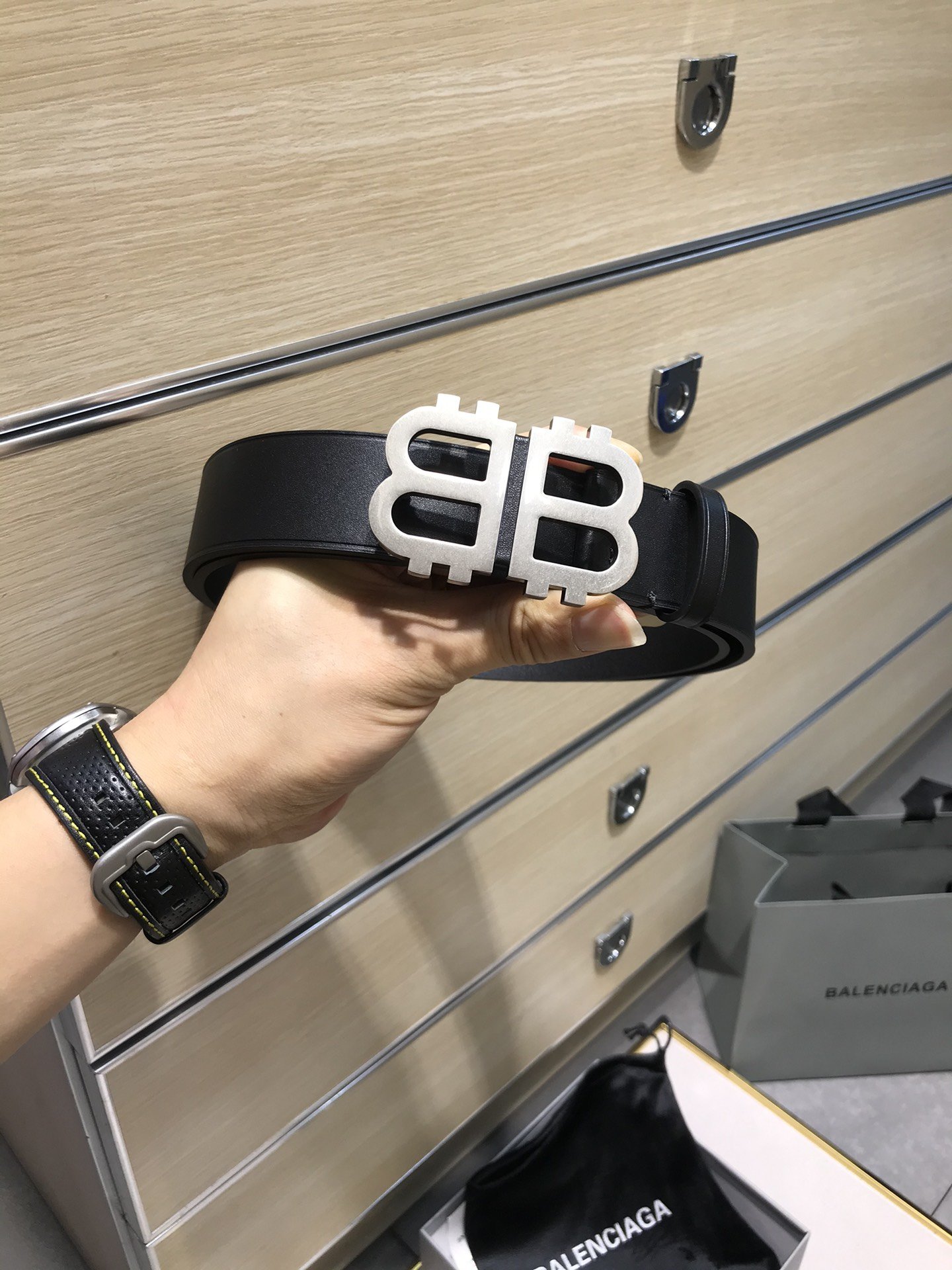【新品未使用】バレンシアガ　ベルト　レディース バレンシアガ ベルト スーパーコピー、バレンシアガ 偽物N級品
