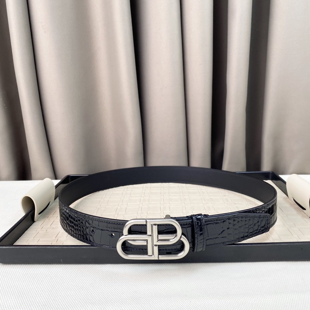 ギフトに最適    バレンシアガ BB ロゴ レザーベルト コピー   BALENCIAGA   バレンシアガベルト0024
