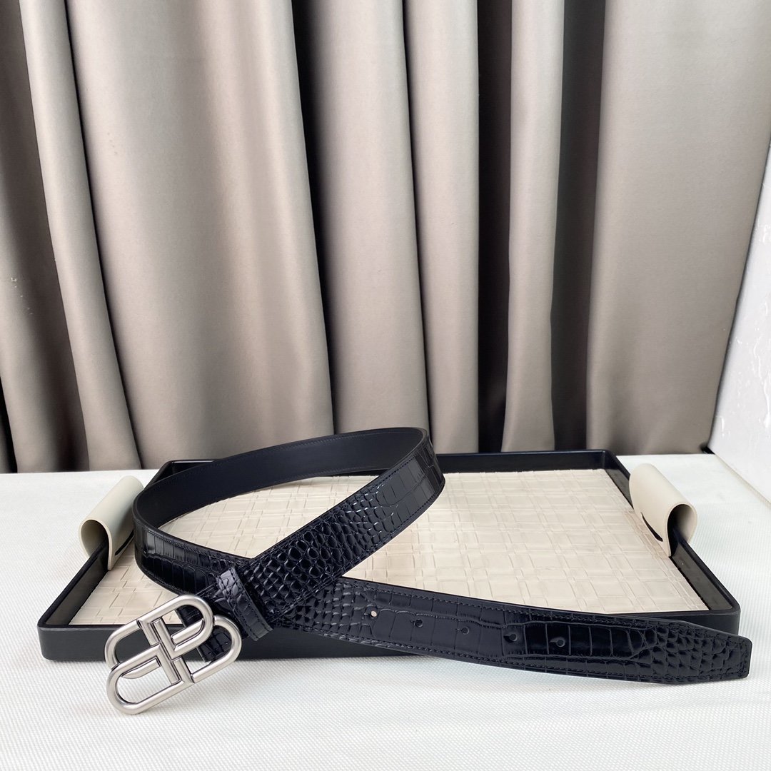 ギフトに最適    バレンシアガ BB ロゴ レザーベルト コピー   BALENCIAGA   バレンシアガベルト0024