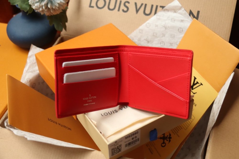 一目惚れ★  ルイヴィトン折り財布コピー 7色   Louis Vuitton ルイヴィトン財布M8288