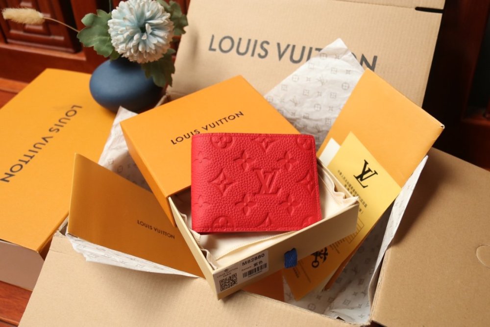 一目惚れ★  ルイヴィトン折り財布コピー 7色   Louis Vuitton ルイヴィトン財布M8288