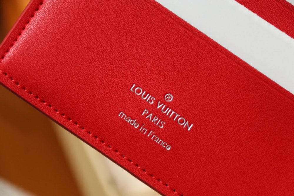 一目惚れ★  ルイヴィトン折り財布コピー 7色   Louis Vuitton ルイヴィトン財布M8288