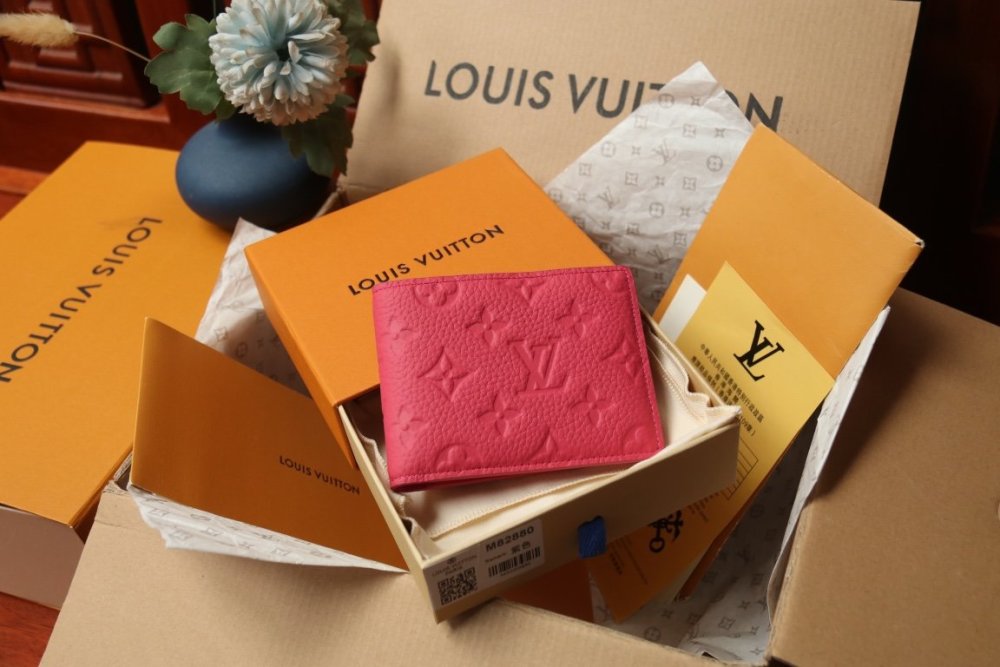 一目惚れ★  ルイヴィトン折り財布コピー 7色   Louis Vuitton ルイヴィトン財布M8288