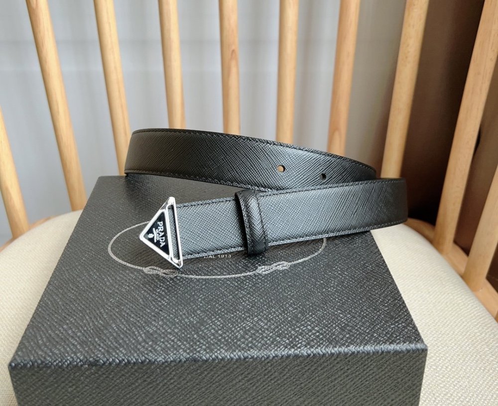 大人気！暖かい★プラダ ベルト コピー 2色  Prada   プラダ ベルト0009