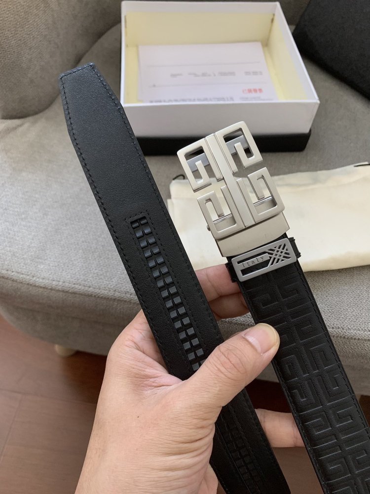 完売必至 ★   ジバンシィベルトコピー  2色    Givenchy   ジバンシィベルト0022