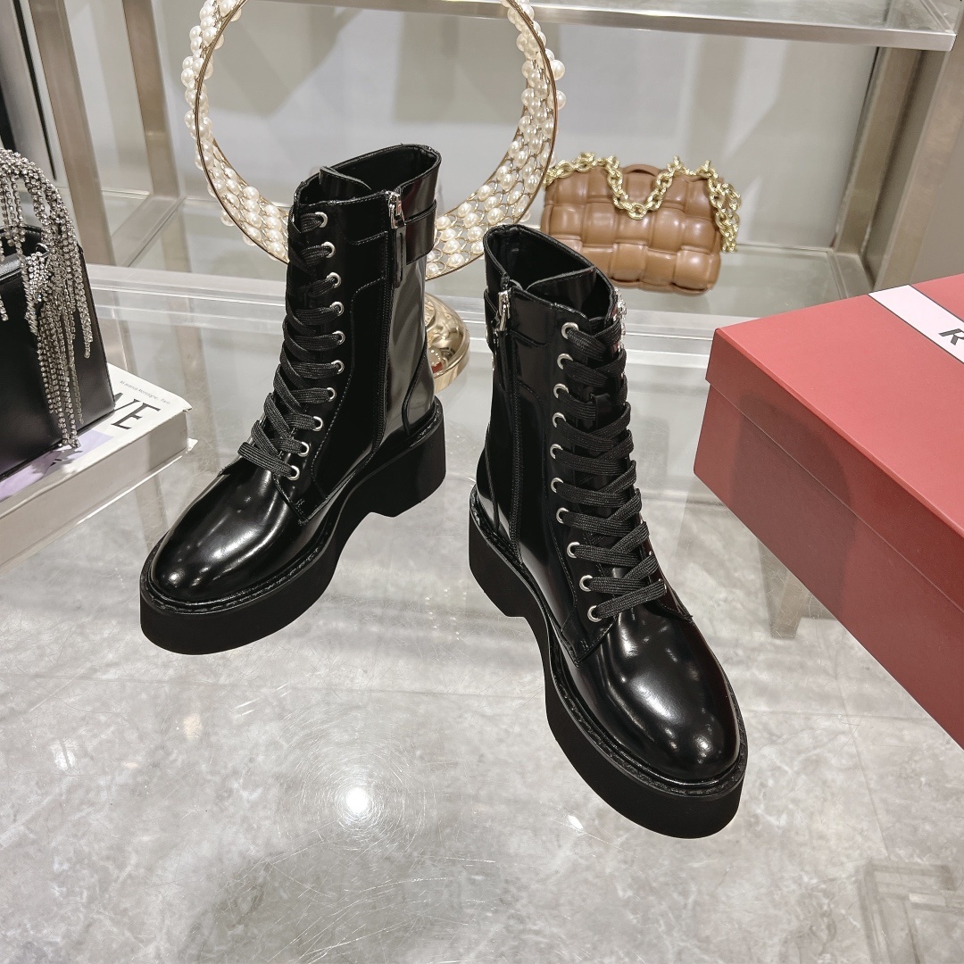 MTM⭐︎　Roger vivier ロジェヴィヴィエ　ネイビー　37 ロジェヴィヴィエ 公式オンラインストア | ラグジュアリー