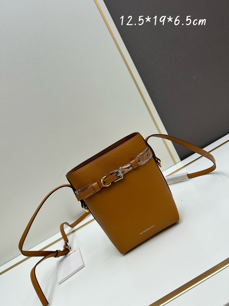 送料込     ジバンシィバッグコピー   3色    GIVENCHY  ジバンシィバッグ0040