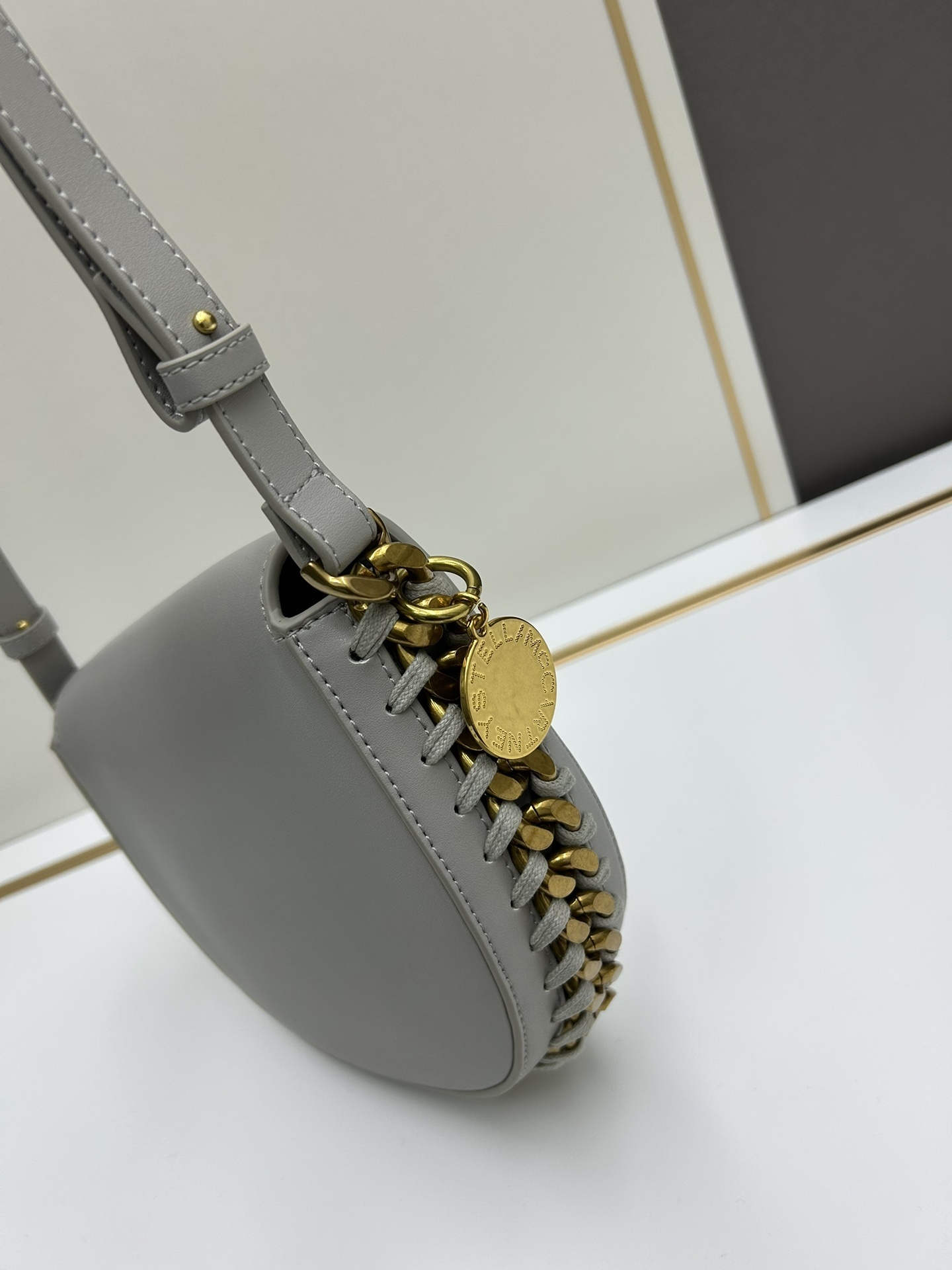 一目惚れ★  ステラマッカートニー Frayme ミディアム ショルダーバッグ コピー  5色    Stella McCartney  ステラマッカートバッグ0005