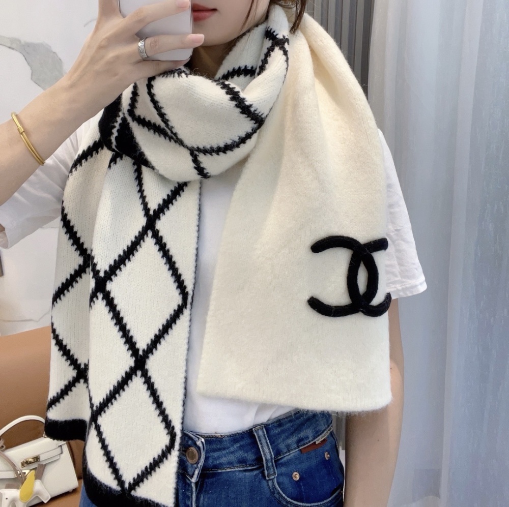 最安値挑戦  シャネル カシミヤニットのマフラーです 偽物    CHANEL シャネルマフラー0066