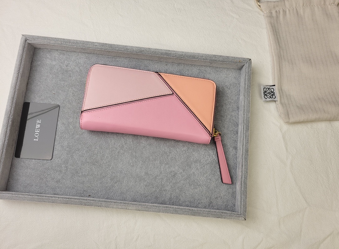 ギフトに最適 ロエベ 財布 パズル コピー ラウンドジップ ウォレット 5色  Loewe ロエベ財布054