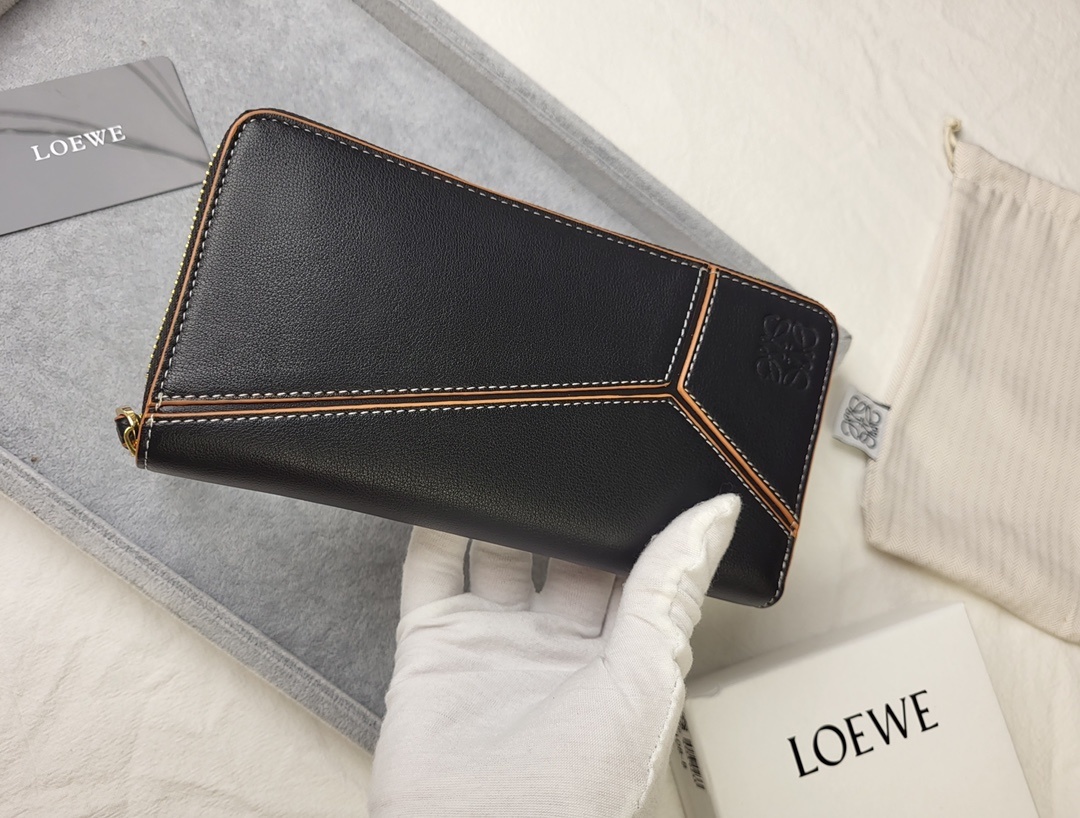 ギフトに最適 ロエベ 財布 パズル コピー ラウンドジップ ウォレット 5色  Loewe ロエベ財布054