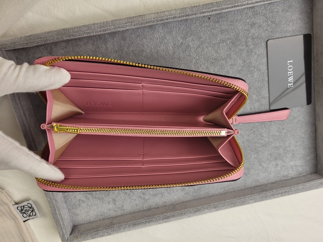 ギフトに最適 ロエベ 財布 パズル コピー ラウンドジップ ウォレット 5色  Loewe ロエベ財布054