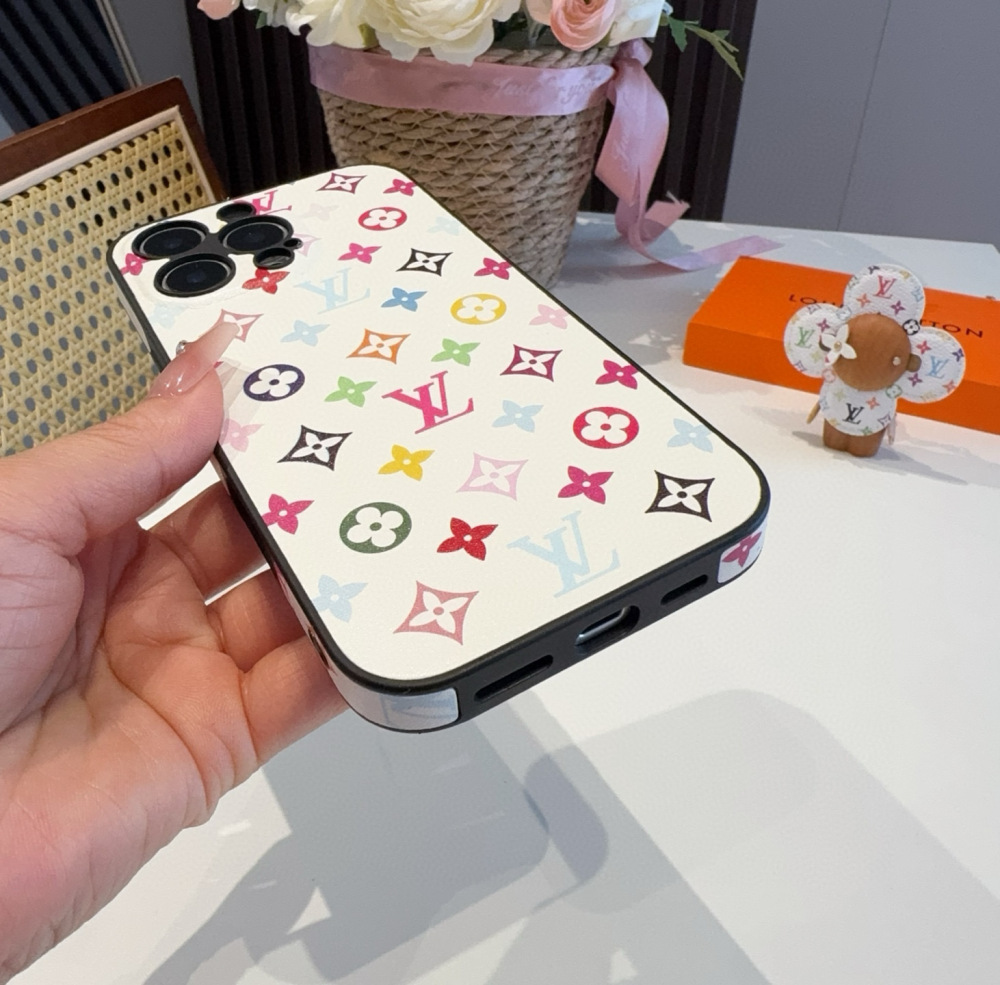 送料込 ルイヴィトン ケース コピー☆新作   2色  全機種 販売      ルイヴィトンiPhone 0150