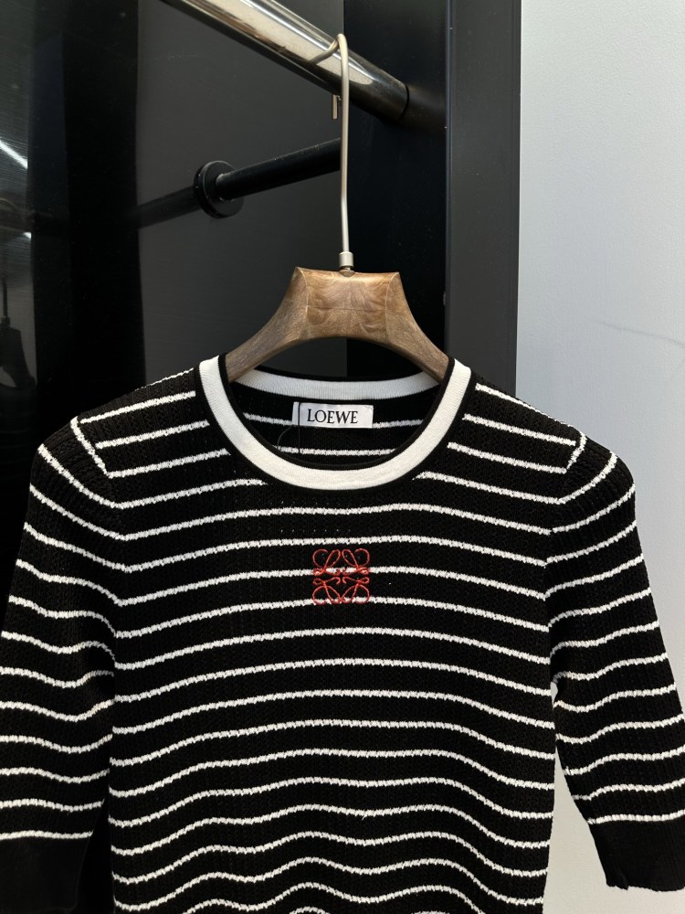 可愛い ロエベ ニット Tシャツ 偽物   2色  LOEWE ロエベ服0056
