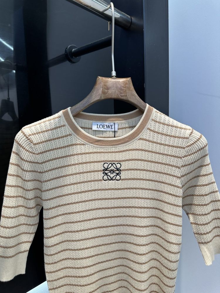 可愛い ロエベ ニット Tシャツ 偽物   2色  LOEWE ロエベ服0056