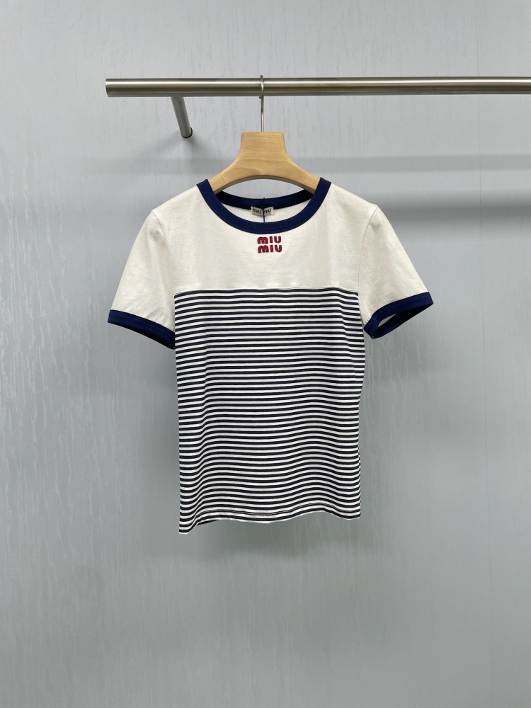 ★日本!!人気！ミュウミュウ Tシャツコピー   MIUMIU  ミュウミュウ服043