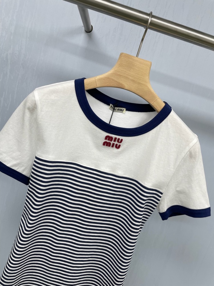 ★日本!!人気！ミュウミュウ Tシャツコピー   MIUMIU  ミュウミュウ服043