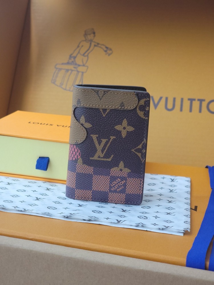 使い勝手良し  ルイヴィトンカードケースコピー   Louis Vuitton ルイヴィトン財布M26010