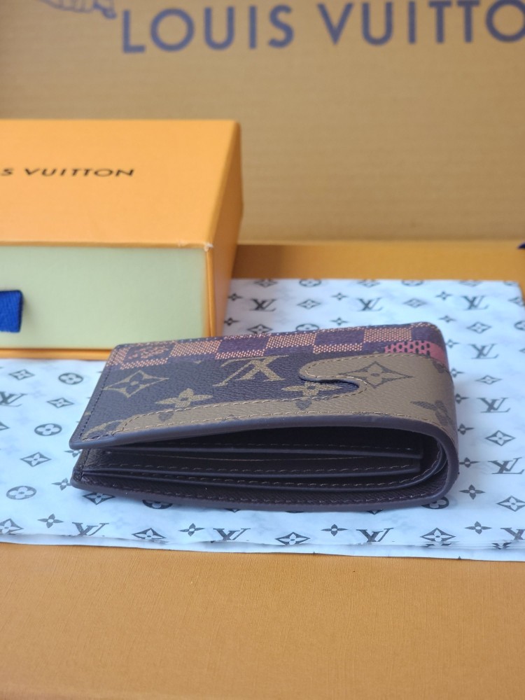 絶対欲しい！  ルイヴィトン折り財布コピー   Louis Vuitton ルイヴィトン財布M26012