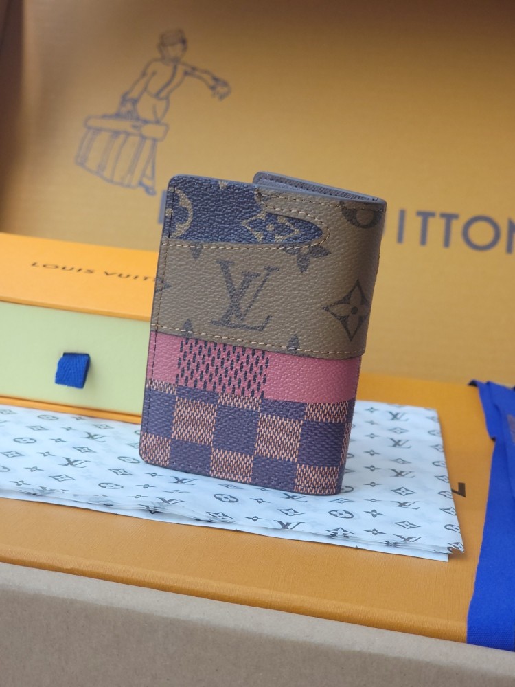使い勝手良し  ルイヴィトンカードケースコピー   Louis Vuitton ルイヴィトン財布M26010