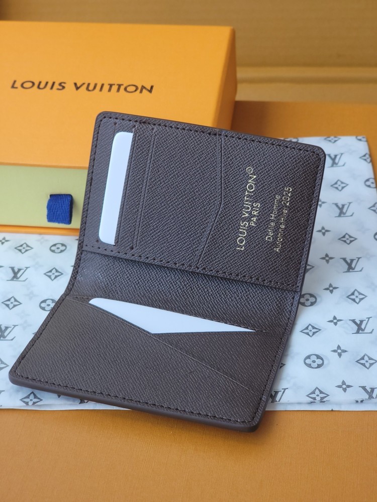 使い勝手良し  ルイヴィトンカードケースコピー   Louis Vuitton ルイヴィトン財布M26010