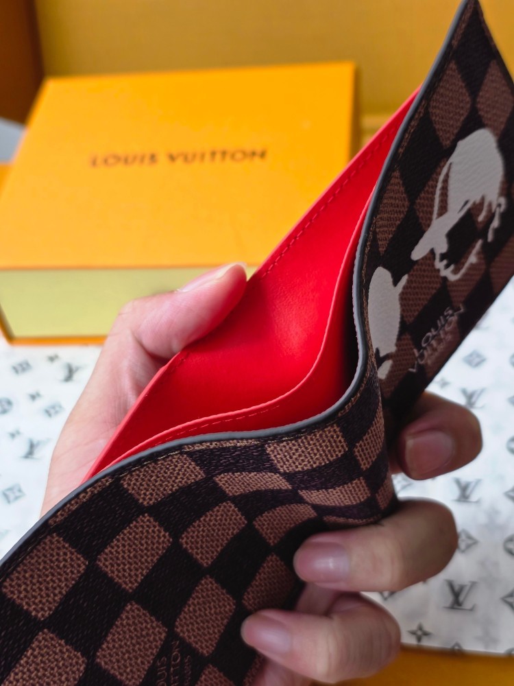 【目を惹く☆】  ルイヴィトン折り財布コピー   Louis Vuitton ルイヴィトン財布N40777