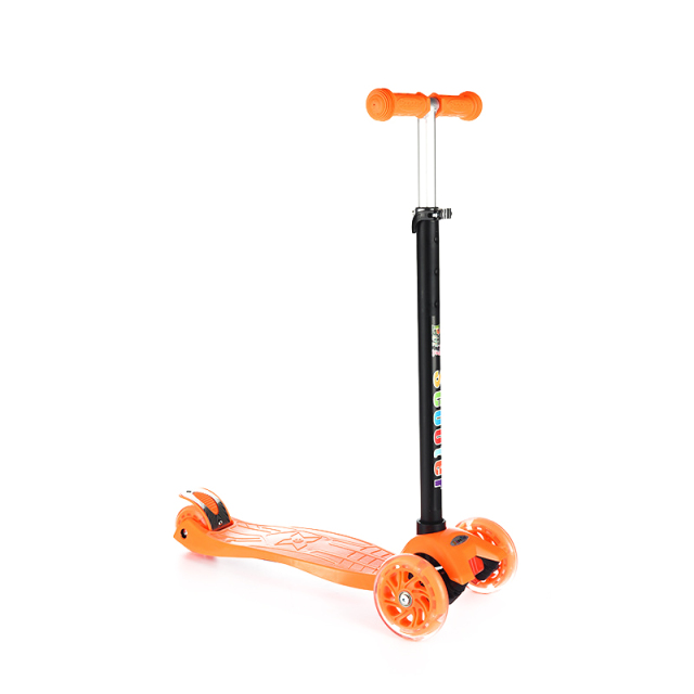 Professional manufacturer Safe and Reliable 3 wheel multifunction children's city scooter