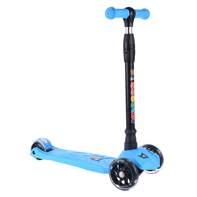 Factory directly provides safe and comfortable 3-wheel children's toy scooter