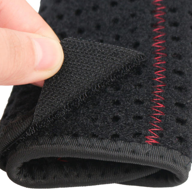 Wholesale wrist guards aluminum spring support compression wrist protector basketball volleyball fitness weightlifting sports booster with protective gear