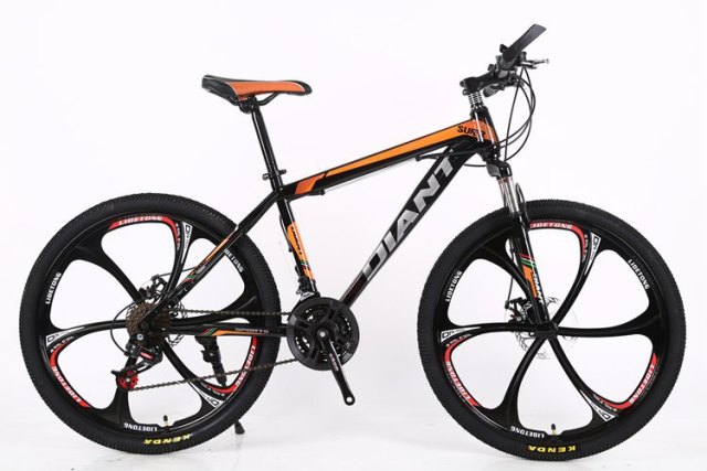 Hot Selling Double Disc Brake Outdoor High Carbon Steel Mountain Bike