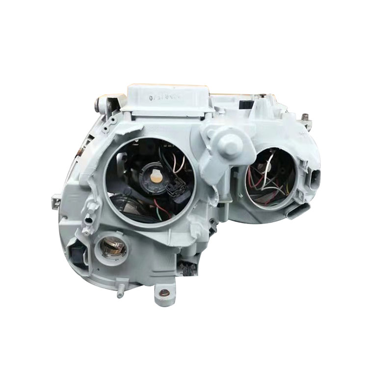 Suitable for Mercedes-Benz OEM 2038200261 Car headlight W203 C-Class C180 C200 C260 C300 2000-2004