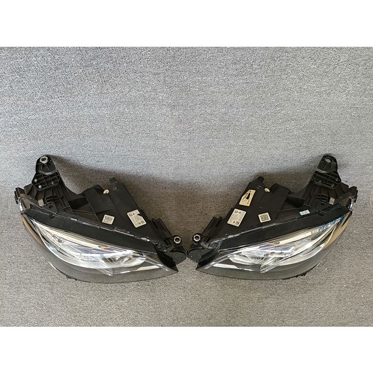Suitable for Mercedes Benz w213E200E300E320E260 headlights, suitable for 16-18 years.