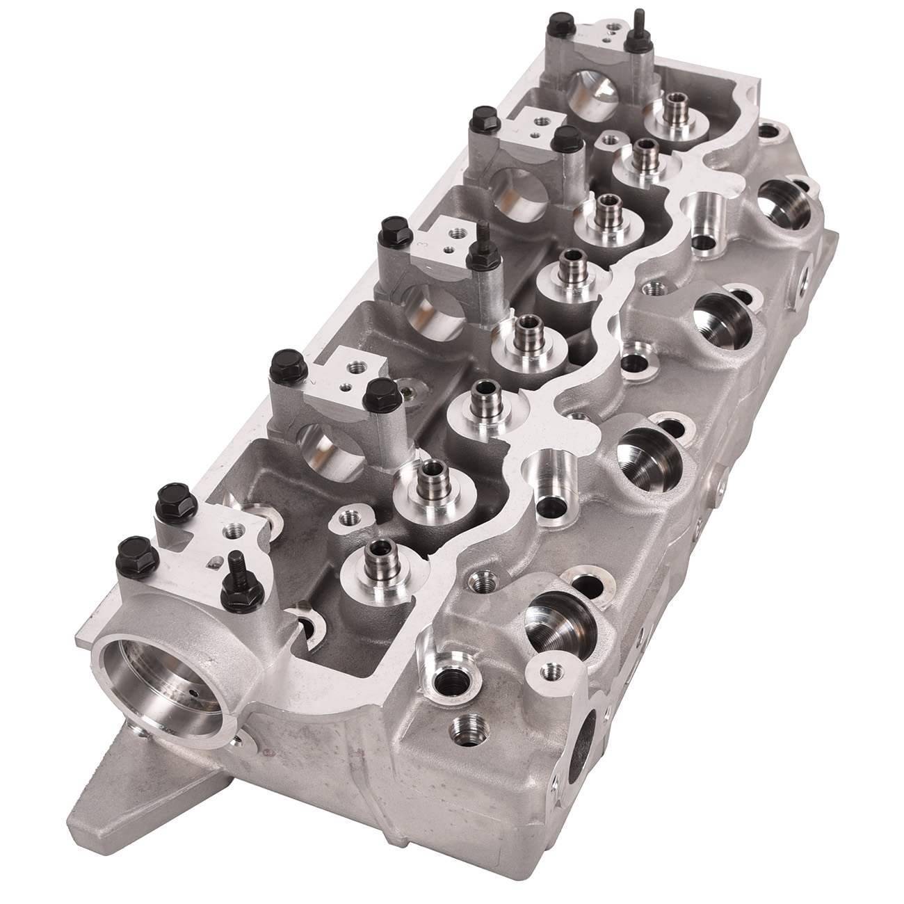 Suitable for Mitsubishi Challenger L200 Pajero Shogun 2.5TD 4D56T Cylinder head MD303750