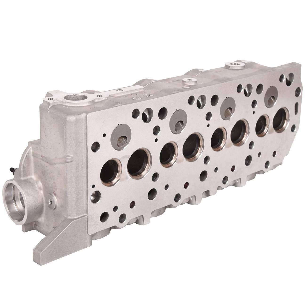 Suitable for Mitsubishi Challenger L200 Pajero Shogun 2.5TD 4D56T Cylinder head MD303750