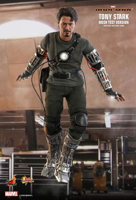 Hot Toys 1/6 MMS582 - Iron Man - Tony Stark (Mech Test Version) Deluxe Version IN STOCK