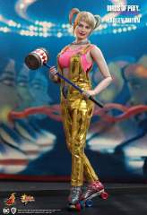 Hot Toys 1/6 MMS565 - Birds of Prey - Harley Quinn IN STOCK