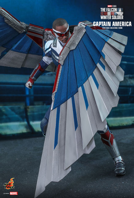 Hot Toys 1/6 TMS040 - The Falcon and the Winter Soldier - Captain America IN STOCK