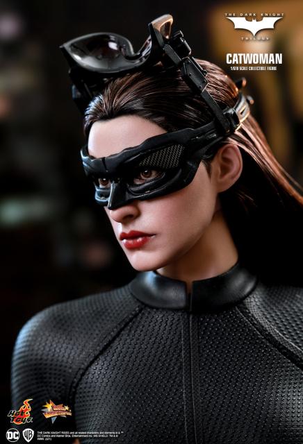 Hot Toys 1/6 MMS627 - The Dark Knight Trilogy - Catwoman IN STOCK