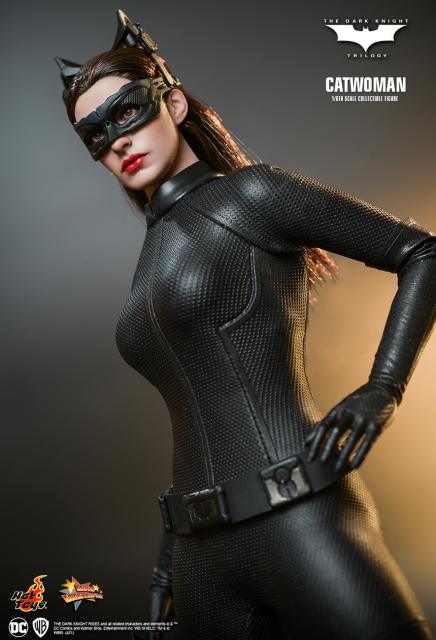 Hot Toys 1/6 MMS627 - The Dark Knight Trilogy - Catwoman IN STOCK